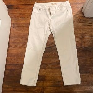 No Boundaries white crop pants size 9. New.